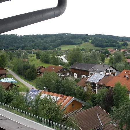Konukevi Alpengasthof Zur Loisach Grossweil