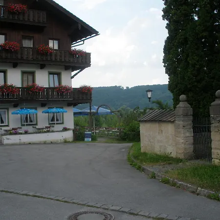 Konukevi Alpengasthof Zur Loisach Grossweil